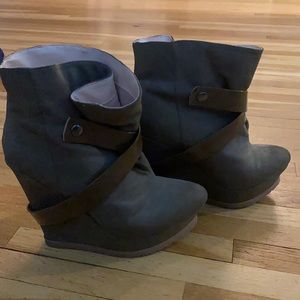 Wedge booties
